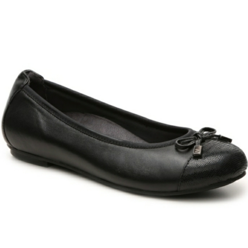 Vionic Minna Ballet Flat Black Leather Size 8.